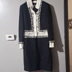 Chanel dress suit top of the line with lace black and white size 38